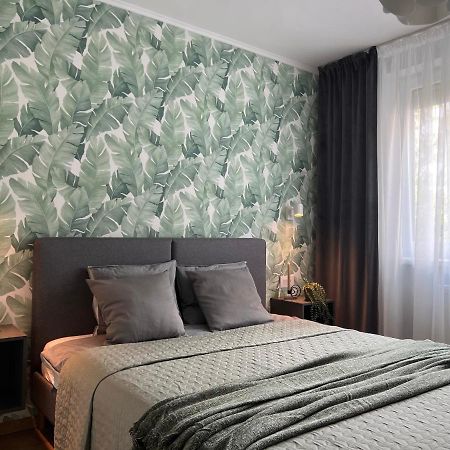 Riverside Jungle Green Apartment Oradea Eksteriør billede