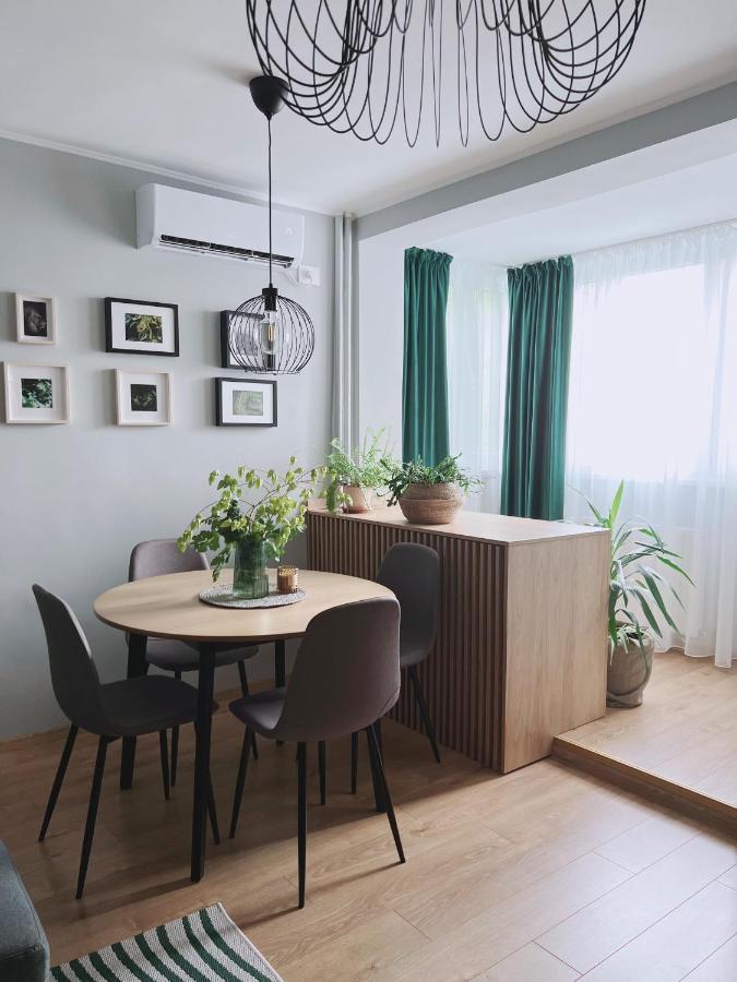 Riverside Jungle Green Apartment Oradea Eksteriør billede